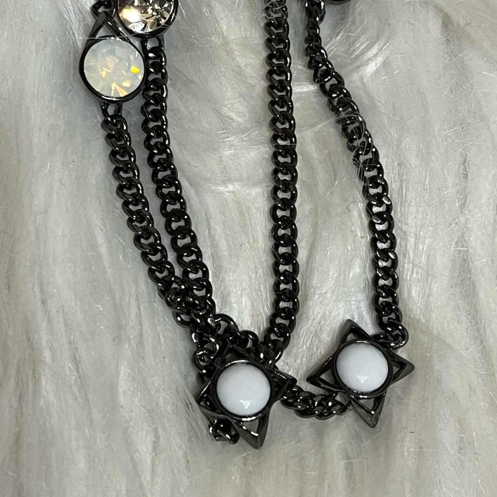 Long Givenchy Necklace - Picture 4 of 16